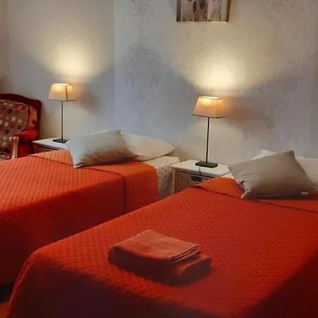 Alojamento de Acomodação e Pequeno-almoço D'hotes Nilautpala Dreams *